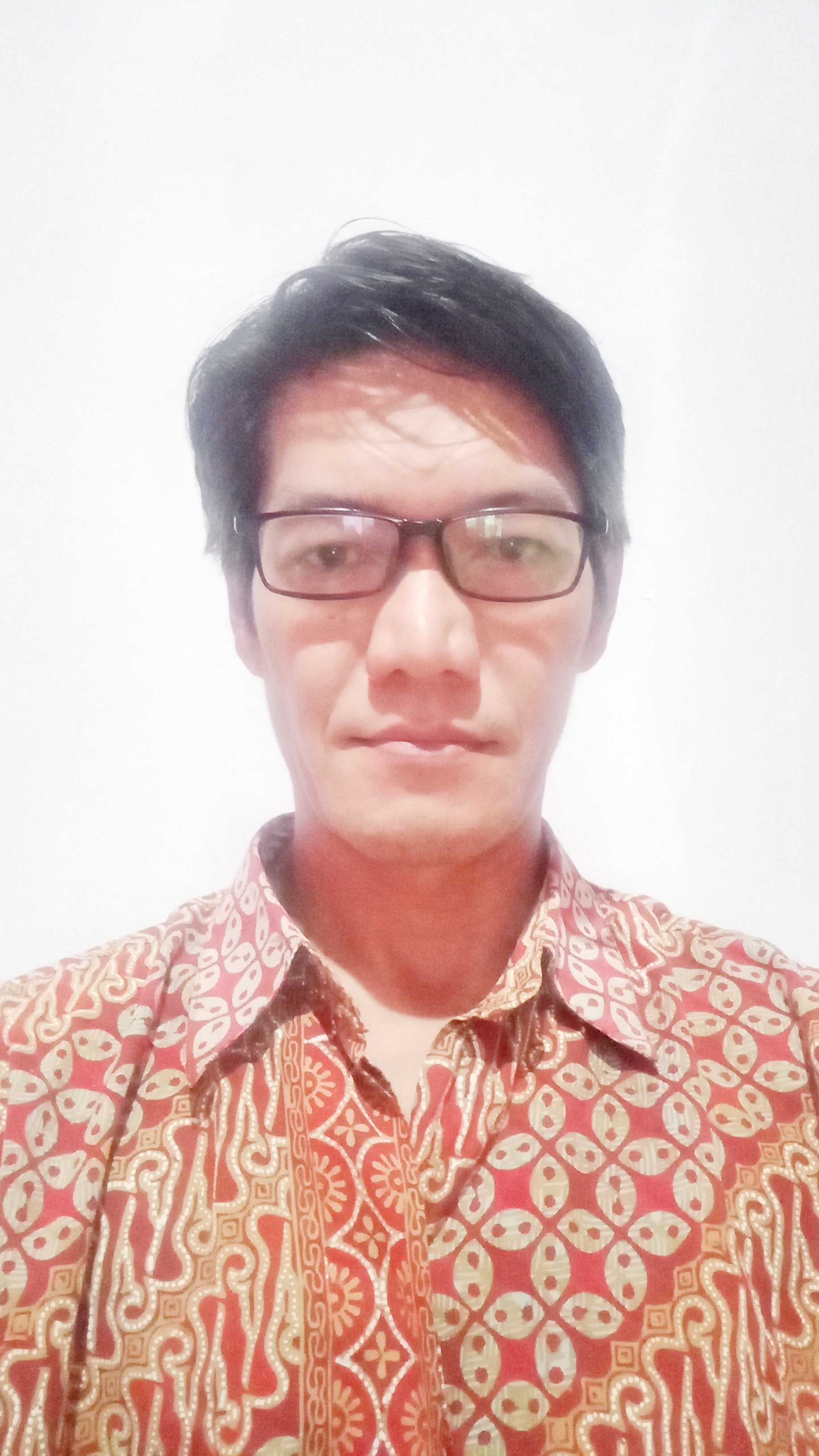 Eko Hariadi - Profil